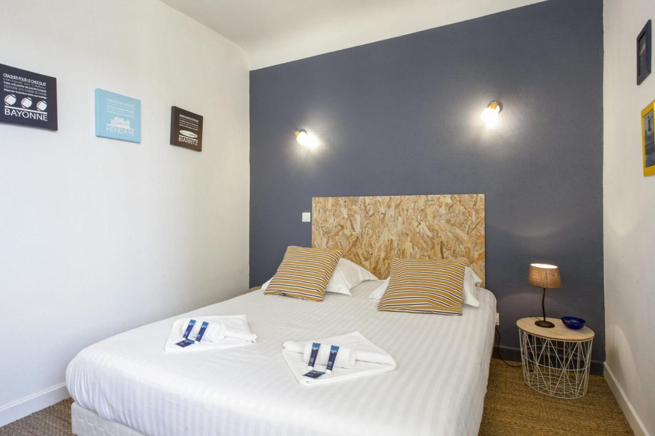 Апартаменты Charming 1Br At The Heart Of Biarritz 5 Min Walking To The Beach - Welkeys Экстерьер фото