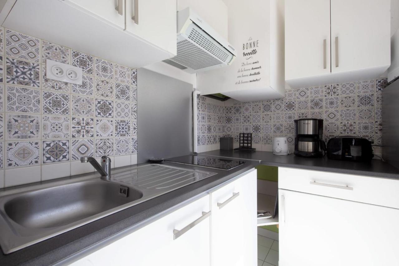 Апартаменты Charming 1Br At The Heart Of Biarritz 5 Min Walking To The Beach - Welkeys Экстерьер фото
